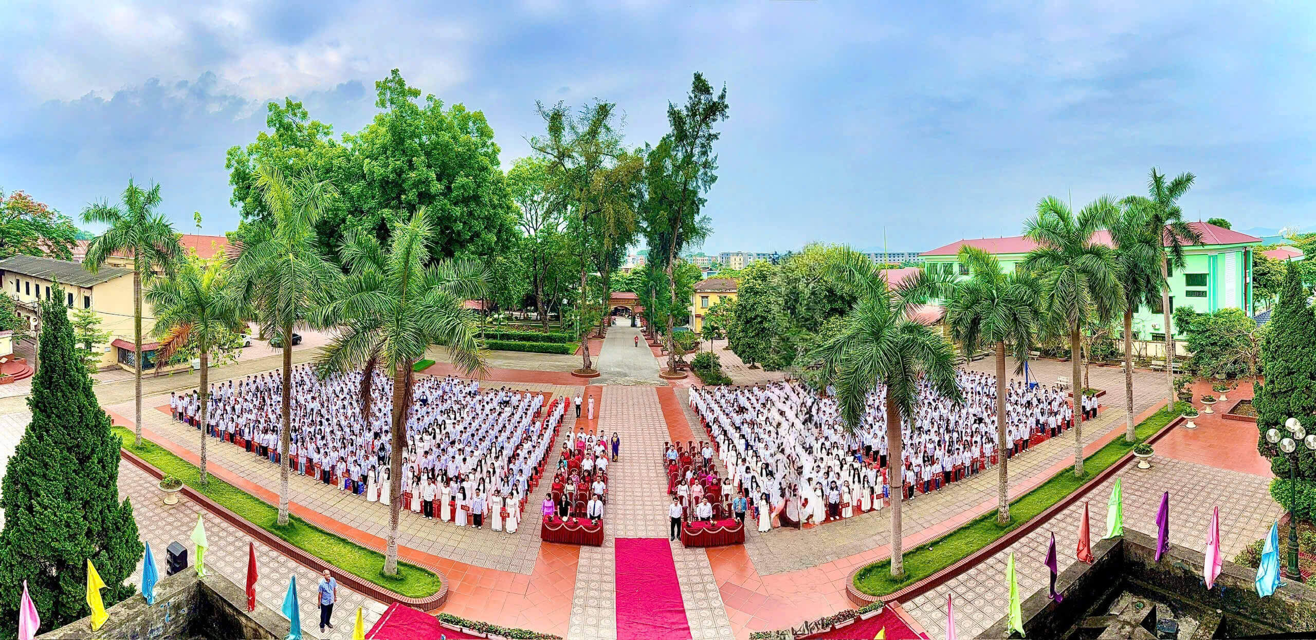 Lễ khai giảng năm học 2025 - 2026 THPT Hùng Vương